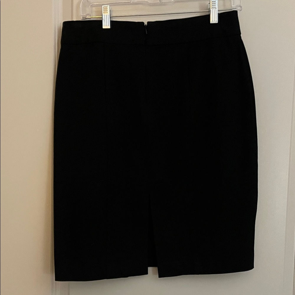 GAP Classic Black Pencil Skirt - Picture 2 of 5